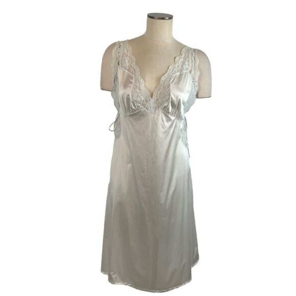 Vintage Shadowline Nylon Tie Side Slip Lace Mint Blue Women's Size Med Altered